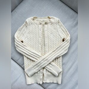 Beige knit shirt